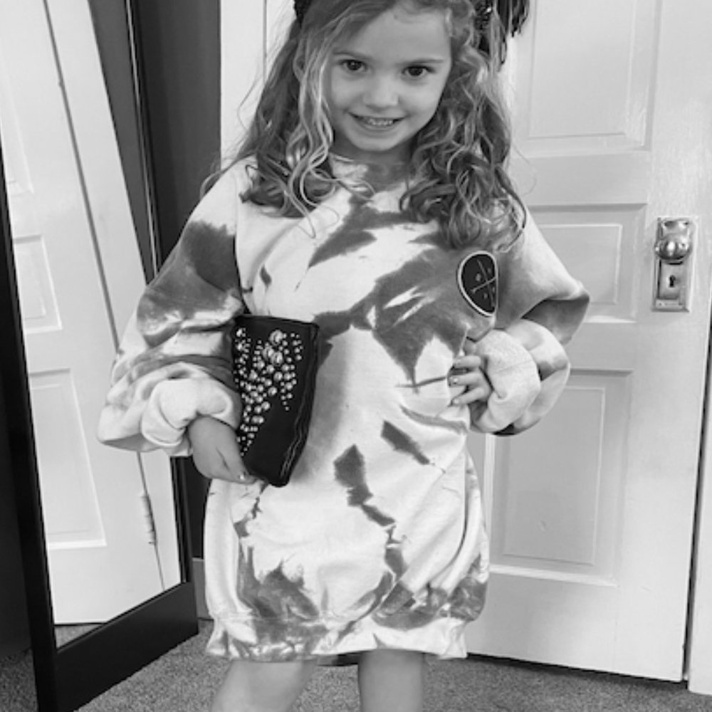 Meet your Posher, Charlet